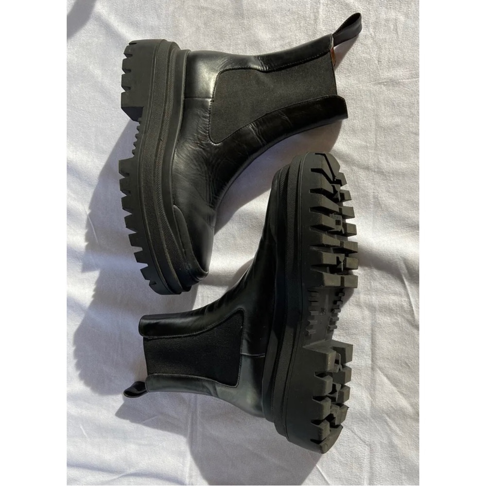 Zara Leather Chunky Chelsea Boots - Excellent Condition Size EU 39 / US 8